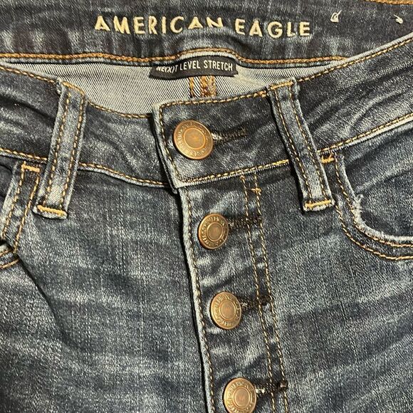 AMERICAN EAGLE SIZE 4 NE(X)T LEVEL STRETCH HI-RISE DISTRESSED JEGGING CROP - Picture 3 of 9